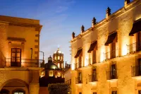 Fairfield Inn & Suites Queretaro Juriquilla Các khách sạn gần Casa Maria