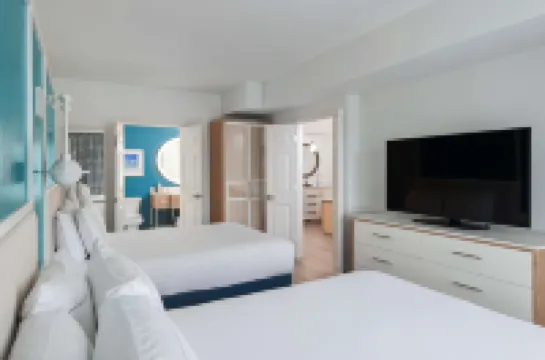 DoubleTree Suites by Hilton Naples