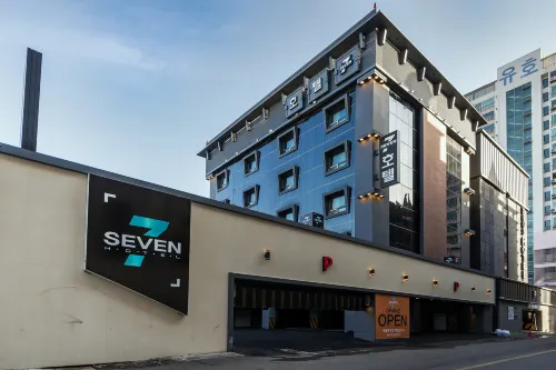 Wolgot Seven Hotels in Сіхин