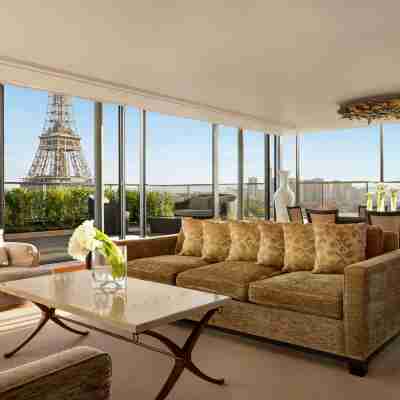 Shangri-La Hotel Paris Rooms