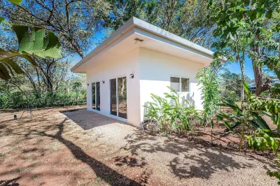Brasilito House and Apartment with Pool Sleeps 8 Hotels near The Village