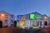 Holiday Inn Express & Suites Burlington