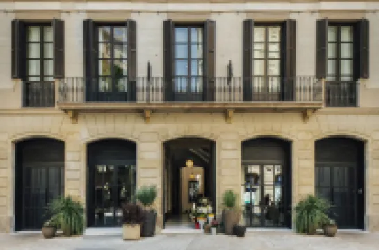 約爾班帕薩基水療酒店