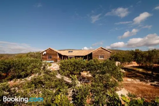 太陽小屋裸體主義者住宿加早餐旅館 - 限成人入住