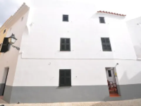 Port Antic Ciutadella by My Rooms Hotels TI シウタデリャのホテル