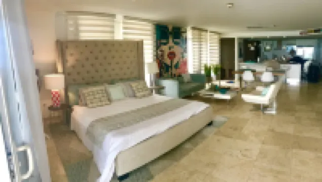 Modern Loft ,Eagle Beach ,Oasis Condo