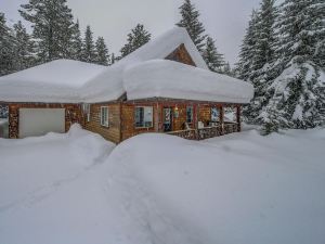 Hubbard Cabin by Casago Mccall - Donerightmanagement