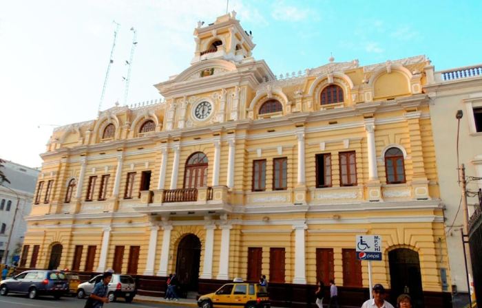 Zentra Hotel
