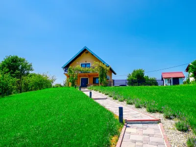 Madera Hotels in 