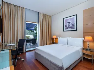 Radisson Blu Marina Hotel Connaught Place