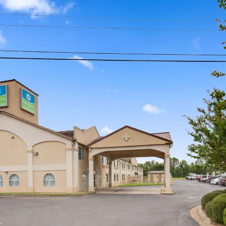 SureStay Hotel by Best Western Alexandria Airport