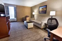 Drury Inn & Suites Kansas City Airport Hotels in Kansas City