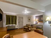 Blue Bonnet Suites -Lubbock, TX - Medical Center โรงแรมในลับบ็อก
