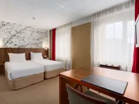 NH Eindhoven Conf. Koningshof Hotels near Stratum