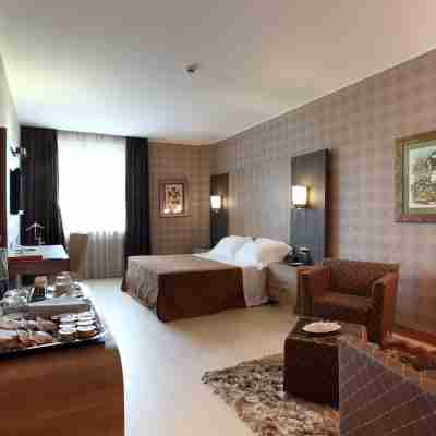 THotel Lamezia Rooms