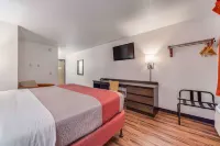 Motel 6 Saint Paul, MN - I-94 - Wifi