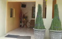 Hotel Cendrawasih Hotels in Patrang