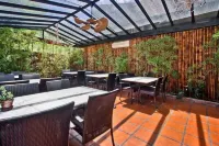 Hotel del Casco - breakfast