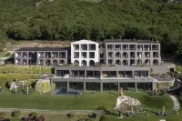 Aria Retreat And Spa Hotel di 