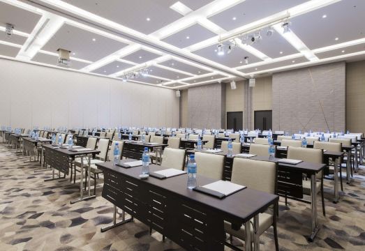 골튼 튤립 패브 호텔 뉴 타이베이