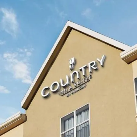 Country Inn & Suites by Radisson, Dundee, MI