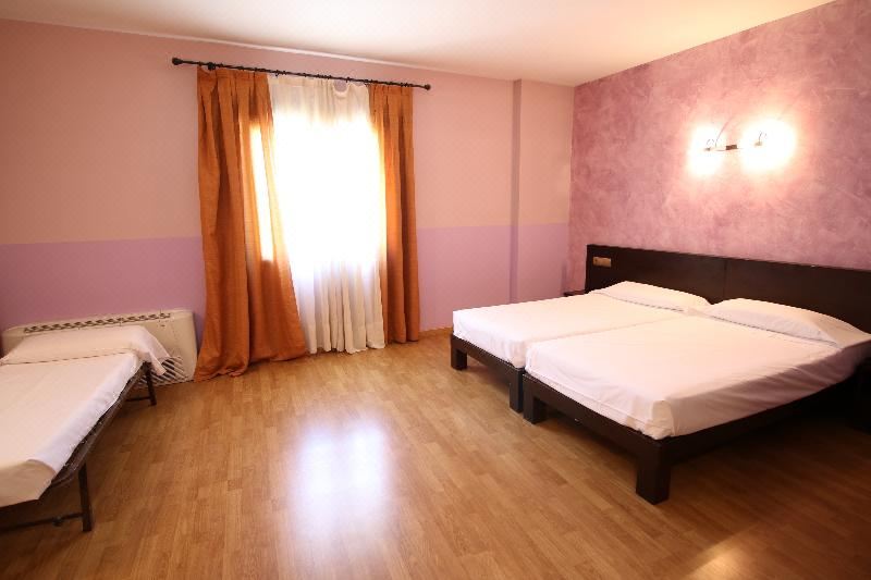 Hotel Alda Tordesillas - Housity