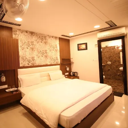 Hotel Seven Junction