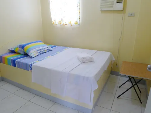 Abrassi Hotel and Restaurant - ที่มีบาร์