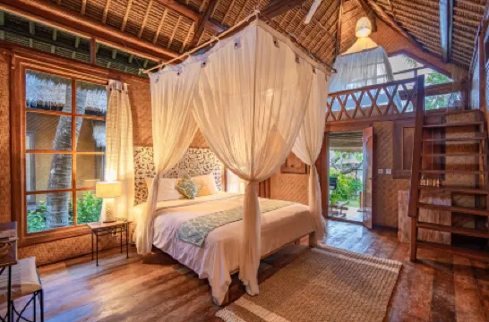 Santai Hotel Отели рядом с достопримечательностью «Lipah Beach»