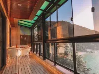 波爾圖皇家度假村哥倫比亞公寓 Cunhambebe Mirim or Mandala Island附近的飯店
