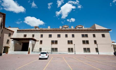 Azz Peñafiel Las Claras Hotel & Spa - Housity