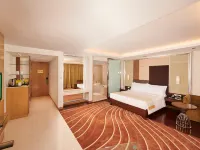 Holiday Inn MUMBAI INTERNATIONAL AIRPORT by IHG โรงแรมในมุมไบ