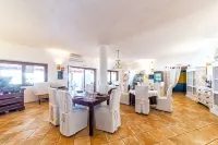 Hotel il Faro di Molara Hotels in Murta Maria
