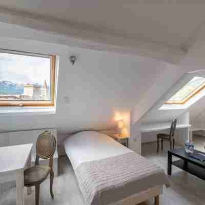 Logis Hôtel de la Mairie Rooms