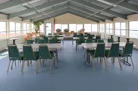 Edgewater Inn and Suites