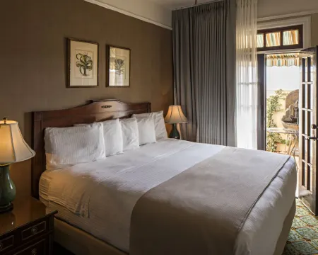 Hotel El Capitan Hotels in Culberson County
