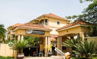 Desert Breeze - Housity