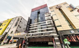 Zio Hotel