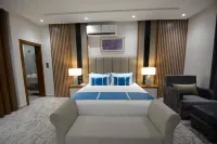 골든 부자리 디야파 키미스무샤이트 호텔