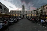 Diamantino Town House