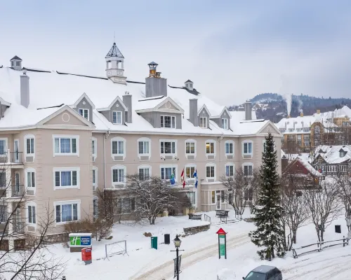 Holiday Inn Express & Suites TREMBLANT by IHG Hotels in Les Laurentides Regional County Municipality
