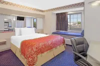 Microtel Inn & Suites by Wyndham Janesville