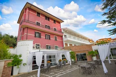 Albergo la Pace Hotels in Bassiano