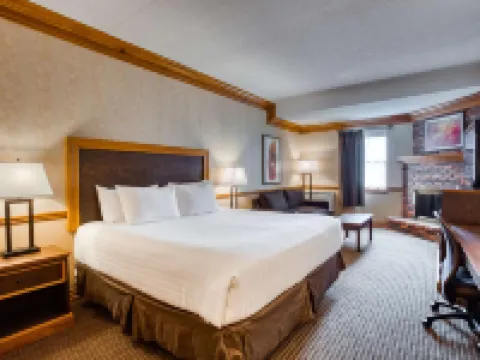 Best Western Parkway Inn  Conference Centre Hoteles en Cornwall