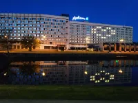 Radisson Blu Hotel & Spa, Daugava Riga Отели рядом с достопримечательностью «Кипсала»