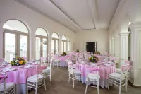 DoubleTree by Hilton Toluca - Bars