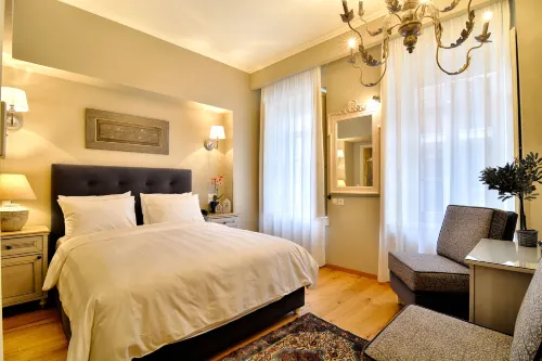 Hotel Antique Hotels in Ligiades
