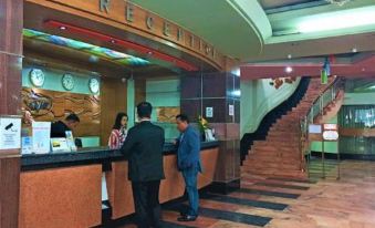Hotel Victory - Best in City Center