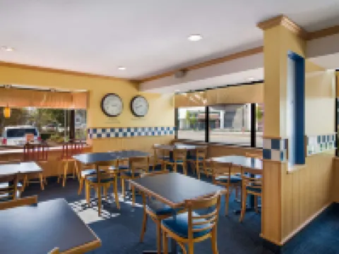 SureStay Hotel by Best Western North Vancouver Capilano Hotels in North Vancouver