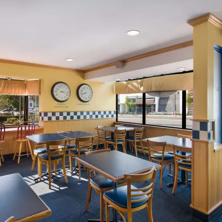 SureStay Hotel by Best Western North Vancouver Capilano